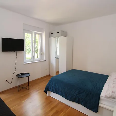 Studio Apartman Mc Rijeka Exterior photo